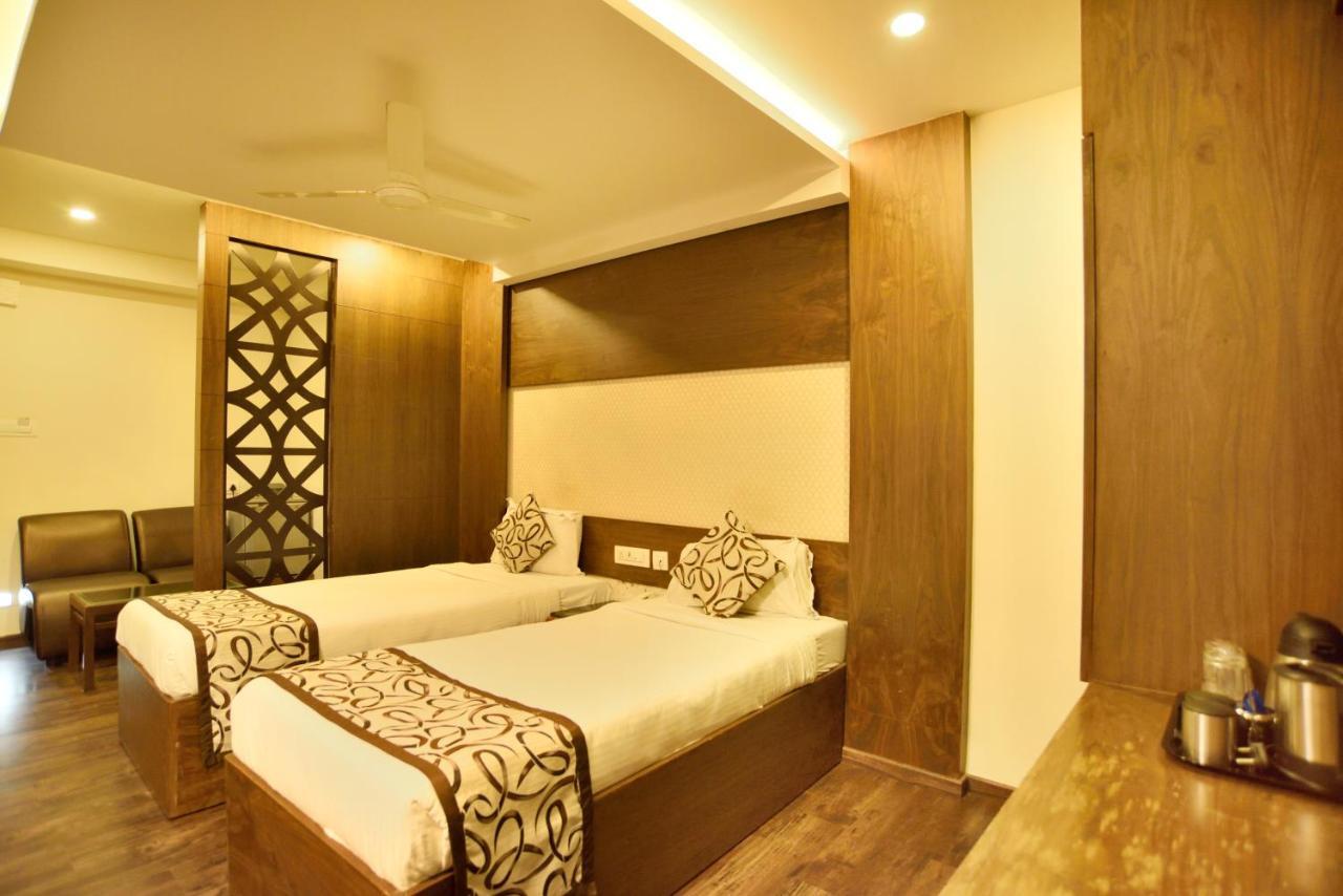 Economy hotel Sea Shell Residency